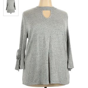 LIQUIDATION SALE BCX Gray Pullover Sweater Bell Sleeves | Size Large